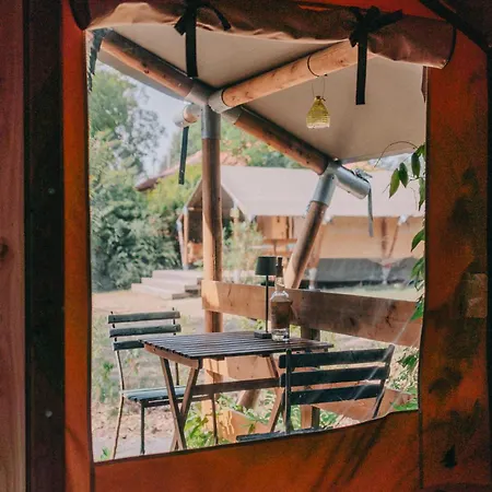 Rendes Glamping